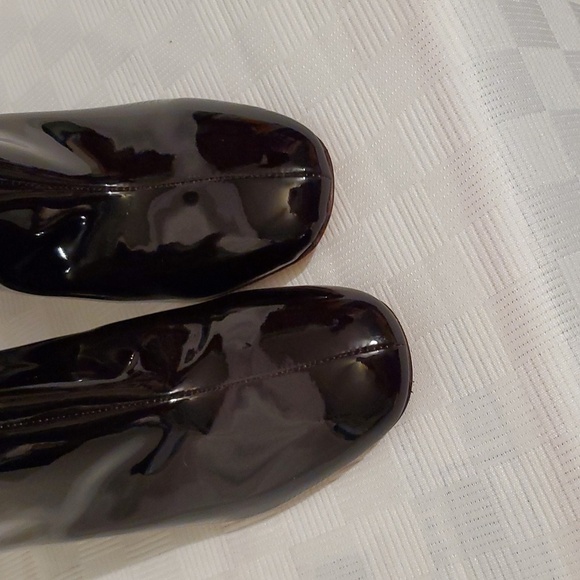 ANTONIO MELANI Black Patent Leather Aalin Block Heel Booties - Picture 5 of 10